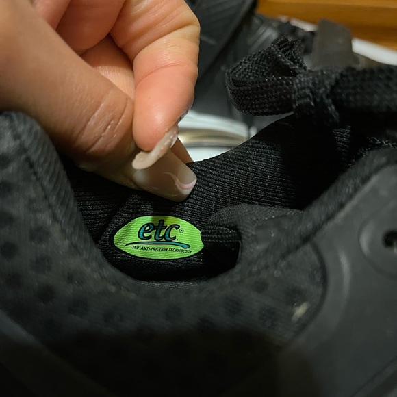 Size too small. Worn 2-3x - Picture 3 of 5